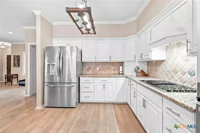 80 Hunters Way, Victoria, TX 77904 - Photo 5