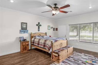 80 Hunters Way, Victoria, TX 77904 - Photo 13
