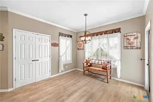 80 Hunters Way, Victoria, TX 77904 - Photo 9