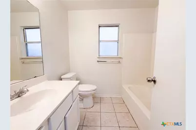 129 Meadowbrook Drive, Temple, TX 76502 - Photo 11