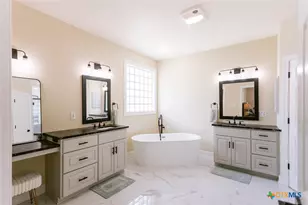 101 Legend Dr, Victoria, TX 77904 - Photo 23