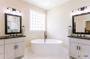 101 Legend Dr, Victoria, TX 77904 - Photo 25