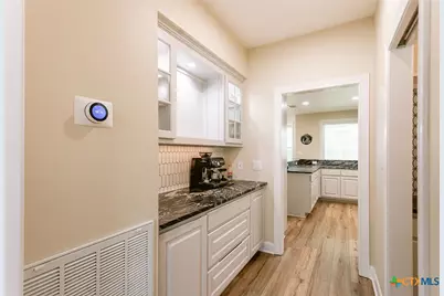 101 Legend Drive, Victoria, TX 77904 - Photo 17