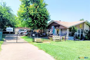 11 Ridgewood Dr, Belton, TX 76513 - Photo 1