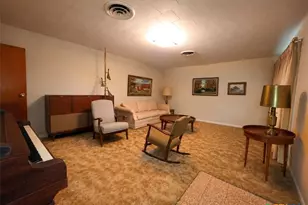 518 N San Patricio St, Goliad, TX 77963 - Photo 5