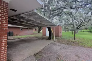 518 N San Patricio St, Goliad, TX 77963 - Photo 17