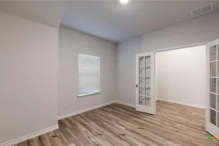241 Dora Dr, Killeen, TX 76549 - Photo 9