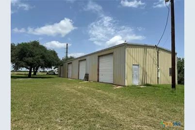 1160 Fm 1447, Cuero, TX 77954 - Photo 15
