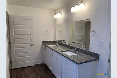 1858 Royal Loop, Belton, TX 76513 - Photo 17