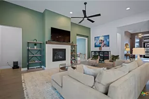 1925 Luna St, New Braunfels, TX 78132 - Photo 17