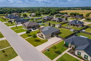 109 Inwood Dr, Gatesville, TX 76528 - Photo 43