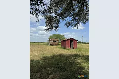 627 Ochoa, Nordheim, TX 78141 - Photo 9