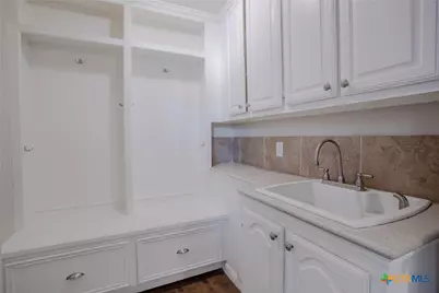 303 Turtle Rock Drive, Victoria, TX 77904 - Photo 33