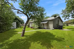 1521 S Mesquite Ave, New Braunfels, TX 78130 - Photo 29