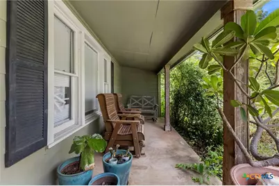 1521 S Mesquite Avenue, New Braunfels, TX 78130 - Photo 27