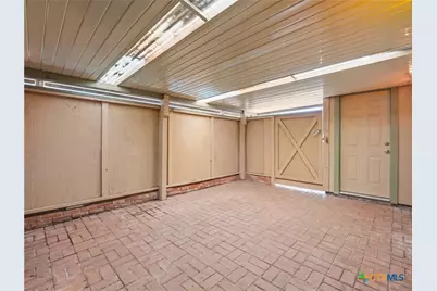 9622 Covey Bridge Ln, Austin, TX 78758 - Photo 17