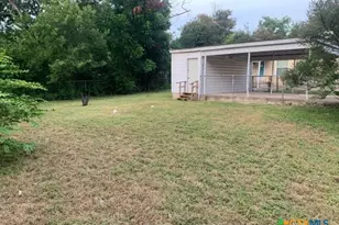 1518 S 37th St, Temple, TX 76504 - Photo 9