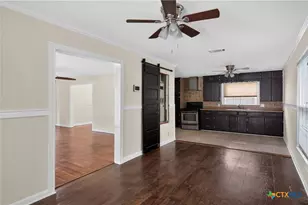 1518 S 37th St, Temple, TX 76504 - Photo 11