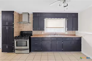 1518 S 37th St, Temple, TX 76504 - Photo 13