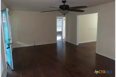 1518 S 37th Street, Temple, TX 76504 - Photo 3