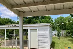1518 S 37th St, Temple, TX 76504 - Photo 7