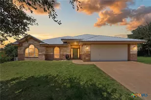 24 Ridgewood Dr, Belton, TX 76513 - Photo 1