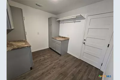 972 Booneville Avenue, New Braunfels, TX 78130 - Photo 11