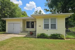 972 Booneville Ave, New Braunfels, TX 78130 - Photo 1