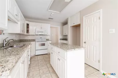 2308 Pin Oak Drive, Temple, TX 76502 - Photo 9