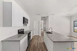 814 S 22nd St, Temple, TX 76501 - Photo 9
