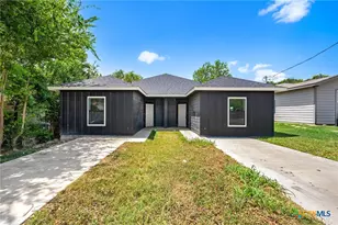 814 S 22nd St, Temple, TX 76501 - Photo 1