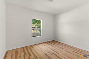 814 S 22nd St, Temple, TX 76501 - Photo 29
