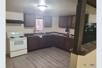 1314 E Power Avenue, Victoria, TX 77901 - Photo 7
