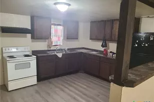 1314 E Power Ave, Victoria, TX 77901 - Photo 7