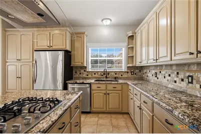 273 Shannon Valley Drive, Victoria, TX 77904 - Photo 7