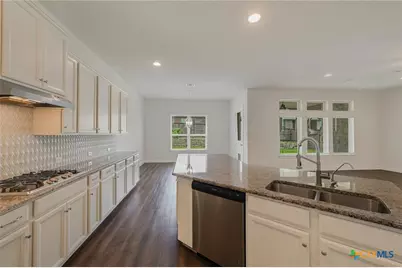 230 Sigel Avenue, New Braunfels, TX 78132 - Photo 9