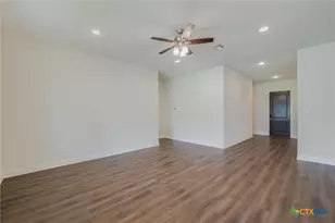230 Sigel Ave, New Braunfels, TX 78132 - Photo 7