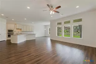 230 Sigel Ave, New Braunfels, TX 78132 - Photo 5