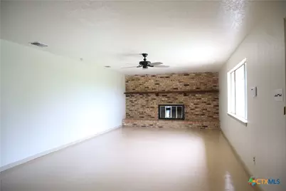 707 Old Seguin Luling, Seguin, TX 78155 - Photo 3