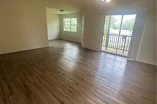 409 S Bauer Dr, Port Lavaca, TX 77979 - Photo 5