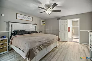 554 Brookhollow Dr, Port Lavaca, TX 77979 - Photo 19