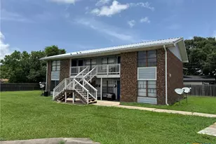 1601 Meadowview Dr, Port Lavaca, TX 77979 - Photo 3