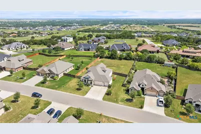 1527 Mountain Crest Cove, Salado, TX 76571 - Photo 43
