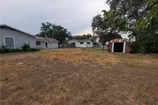 311 Delany St, Seguin, TX 78155 - Photo 17