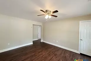 301 N 21st St, Temple, TX 76504 - Photo 7