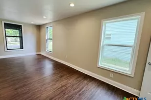 301 N 21st St, Temple, TX 76504 - Photo 27