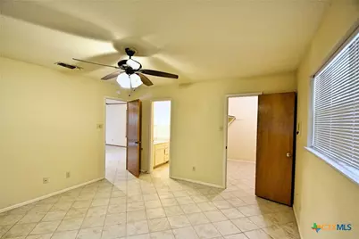 788 Mary Preiss Drive, New Braunfels, TX 78132 - Photo 11