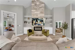 824 Woodland Hills Dr, Marble Falls, TX 78654 - Photo 19