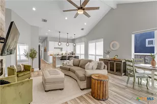 824 Woodland Hills Dr, Marble Falls, TX 78654 - Photo 17