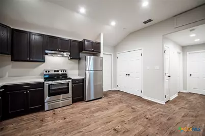 801 & 803 S Main Street, Victoria, TX 77901 - Photo 5